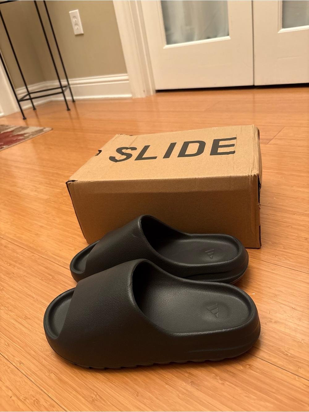 adidas Yeezy Slide Onyx Black Rubber Slip-On Sandal Men's Size US 10